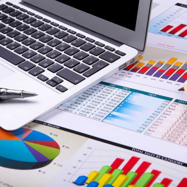 بررسی معیارهای هزینه جذب مشتری (CAC) و ارزش طول عمر مشتری (CLV)