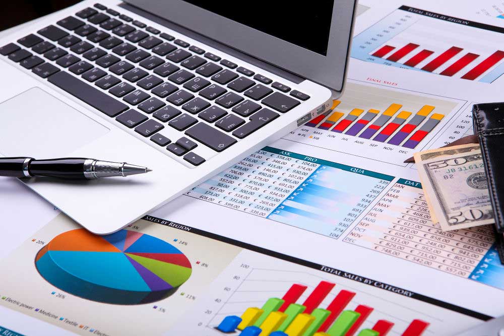 بررسی معیارهای هزینه جذب مشتری (CAC) و ارزش طول عمر مشتری (CLV)