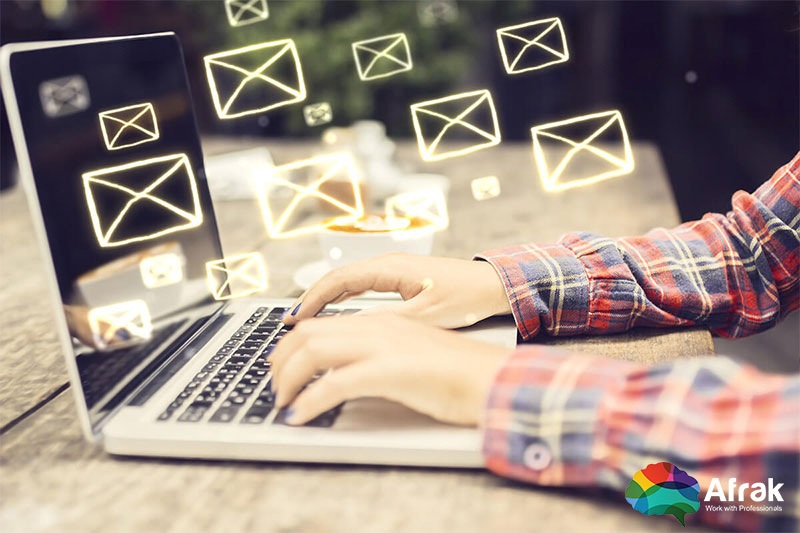 بازاریابی ایمیلی چگونه به کسبوکار کوچک شما کمک میکند؟